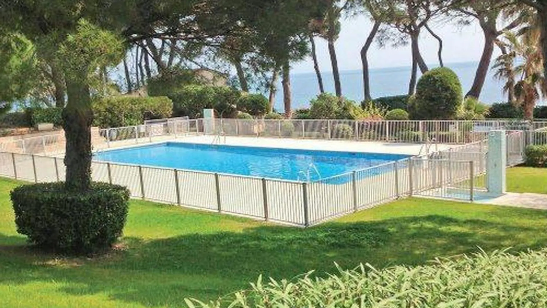 Appartamento Appartement 4P Avec Piscine, Garage Et Climatisation A Sainte-Maxime - Fr-1-780-68